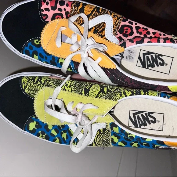 Multicolor/pattern laced vans. USED/ no original box - Picture 5 of 6